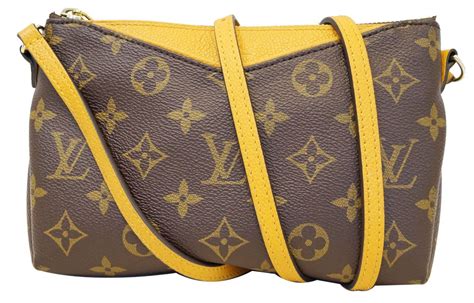 Louis Vuitton Carrot Pouch Crossbody Brown Cavnas.